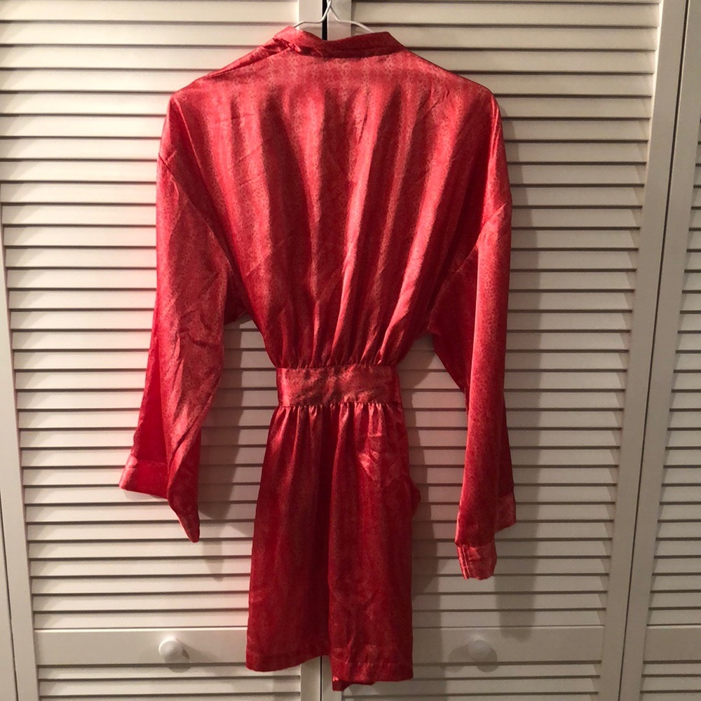 Victoria’s Secret Robe One Size - Picture 6 of 6